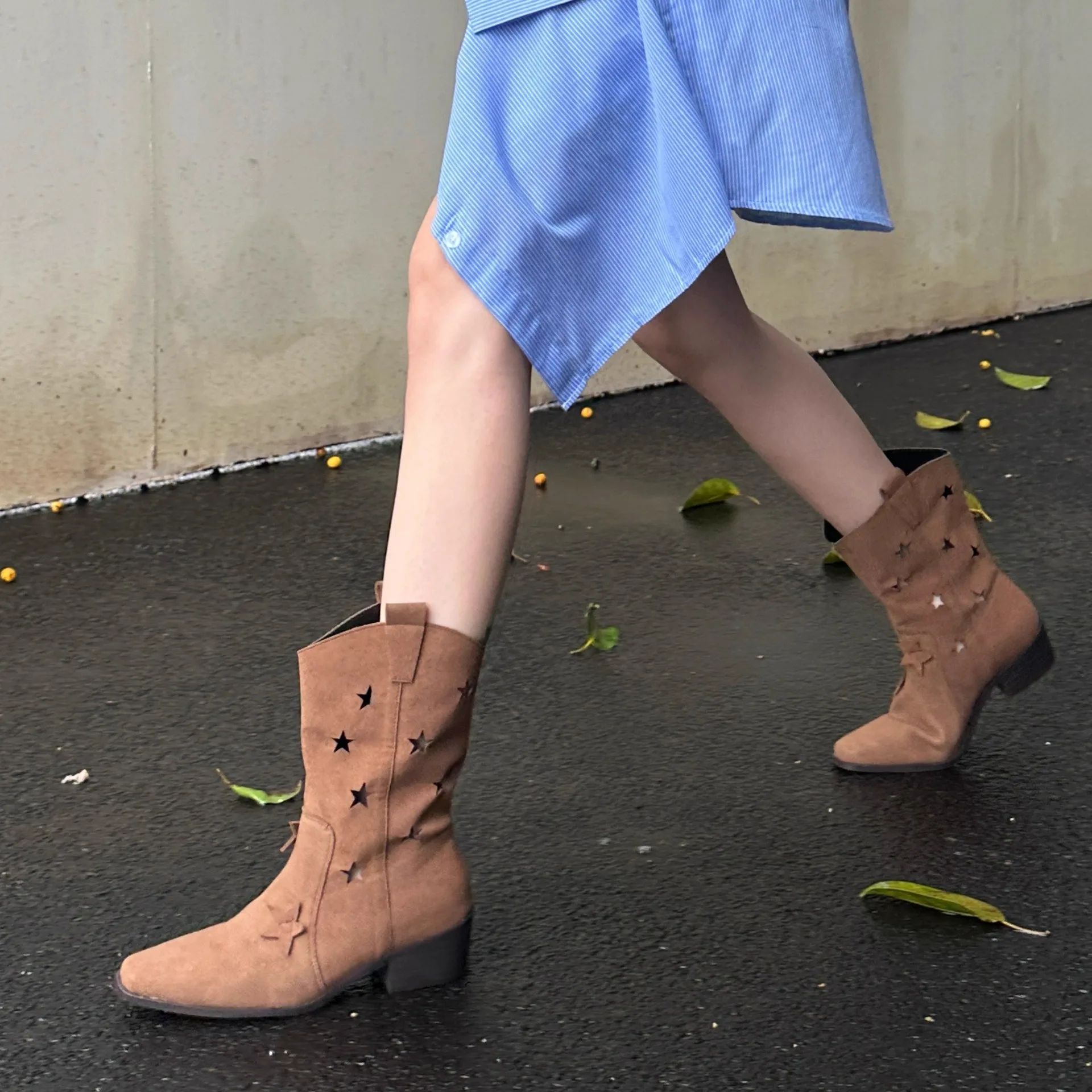 Women'S Shoes Vegan - รองเท้าบูทคาวบอยสไตล์วินเทจสำหรับผู้หญิง ฤดูร้อน หัวมน ส้นหนา หนังวีแกน ดีไซน์แบบเวสเทิร์น
