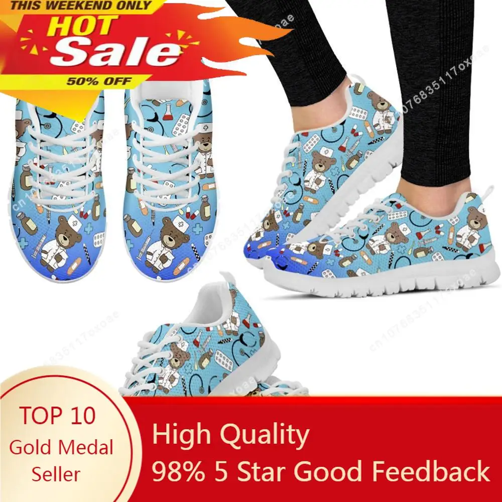 Women'S Shoes Nursing - รองเท้าแฟชั่นฤดูใบไม้ร่วง 2021 รองเท้าผู้หญิงลายการ์ตูนหมีพยาบาลน่ารัก รองเท้าผ้าใบผูกเชือกไล่เฉดสี รองเท้าสำหรับพยาบาล