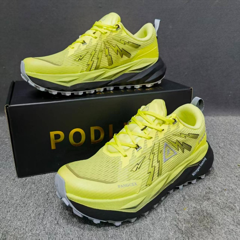 รองเท้าวิ่งกลางแจ้งขายดีที่สุด - Women'S Shoes Vs Men'S บทวิจารณ์และราคา