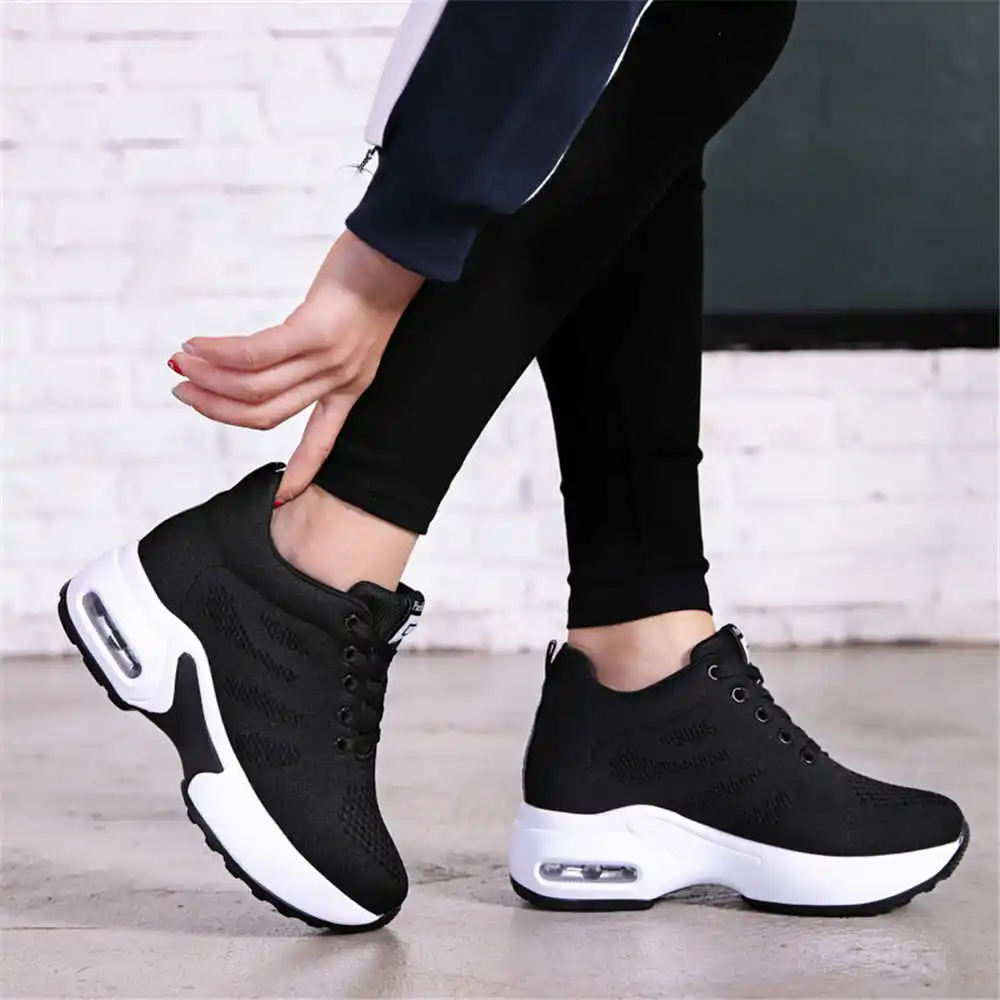 ความสูงขึ้นผ้ารองเท้าผ้าใบที่ด - Women Shoes Types บทวิจารณ์และราคา