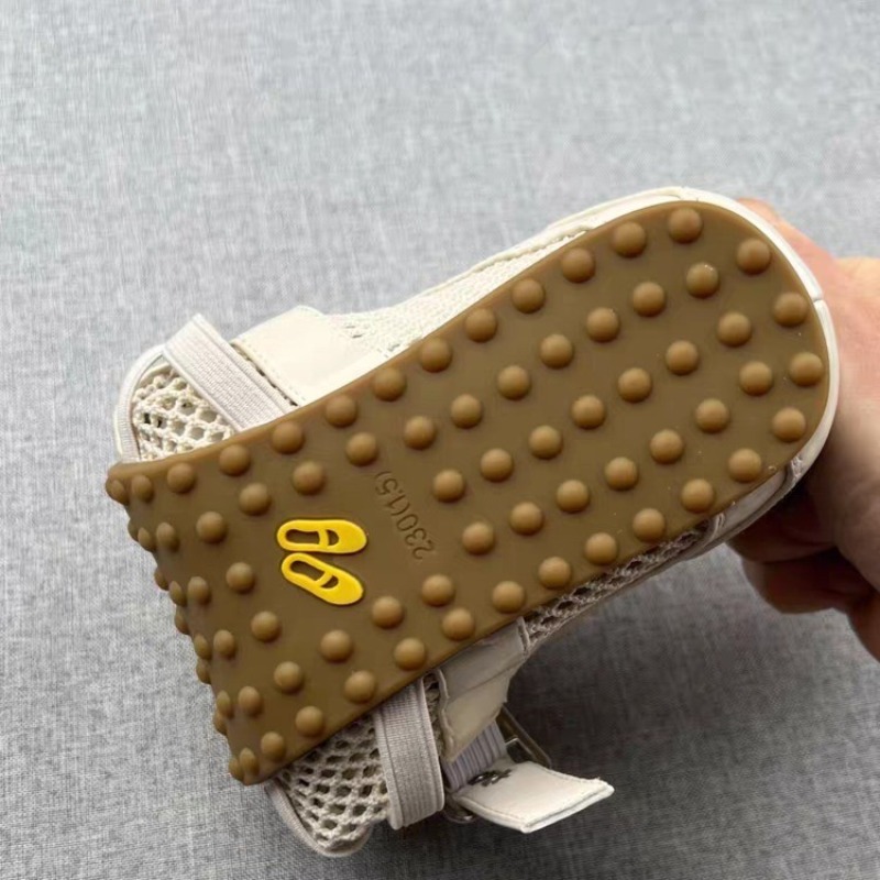 รองเท้าผ้าใบแบบสานรุ่นใหม่ 202 - Women Shoes Model บทวิจารณ์และราคา
