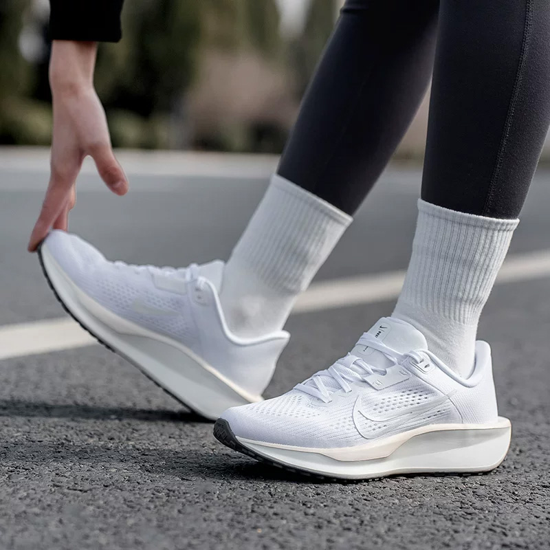 รองเท้า NIKE QEST 6 Mesh สำหรั - Women'S Shoes Nike Jordan บทวิจารณ์และราคา