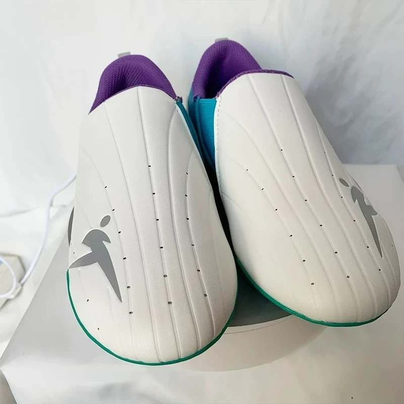 รองเท้าศิลปะการต่อสู้แบรนด์คลา - Women'S Shoes Vs Men'S บทวิจารณ์และราคา